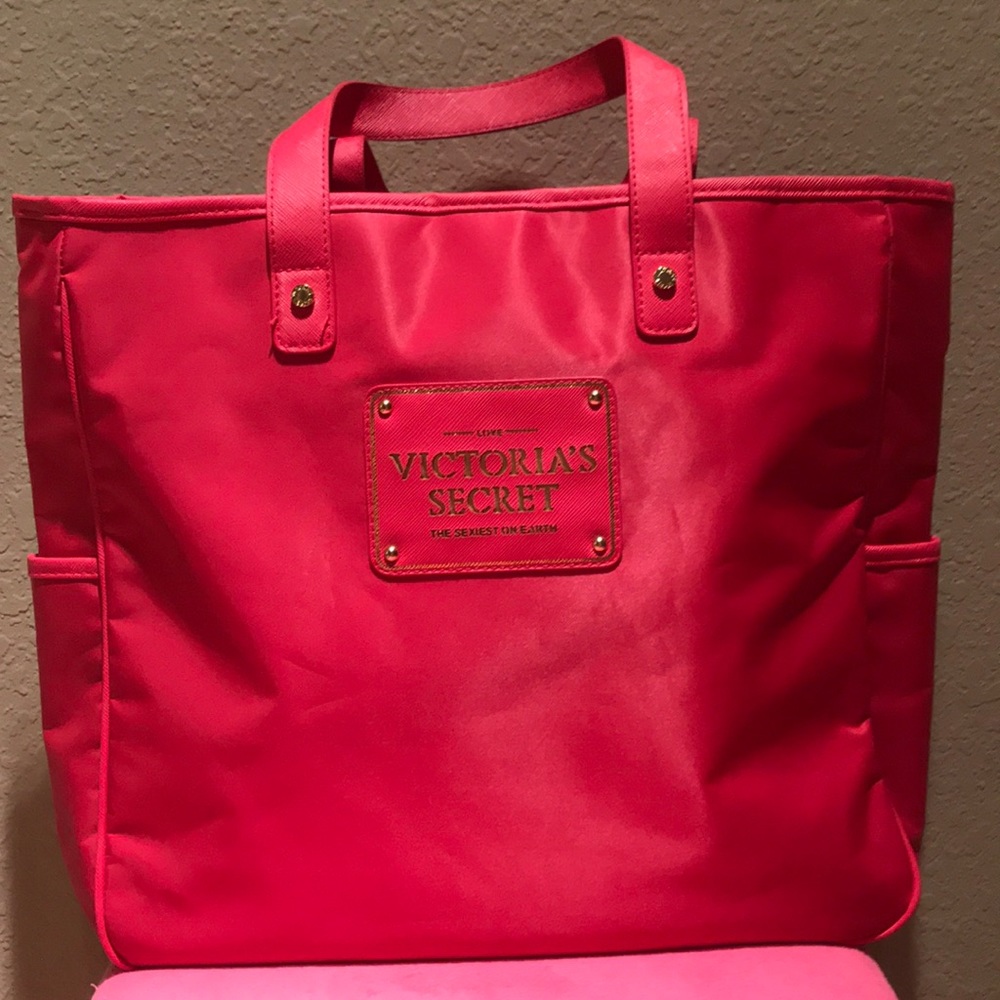 Victoria’s Secret pink bag